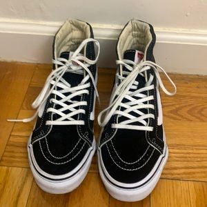 Vans High Top Sneakers Lightly Worn in Black/White